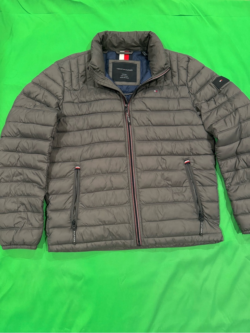 Tommy Hilfiger Men's Quilted Puffer Jacket in Charcoal